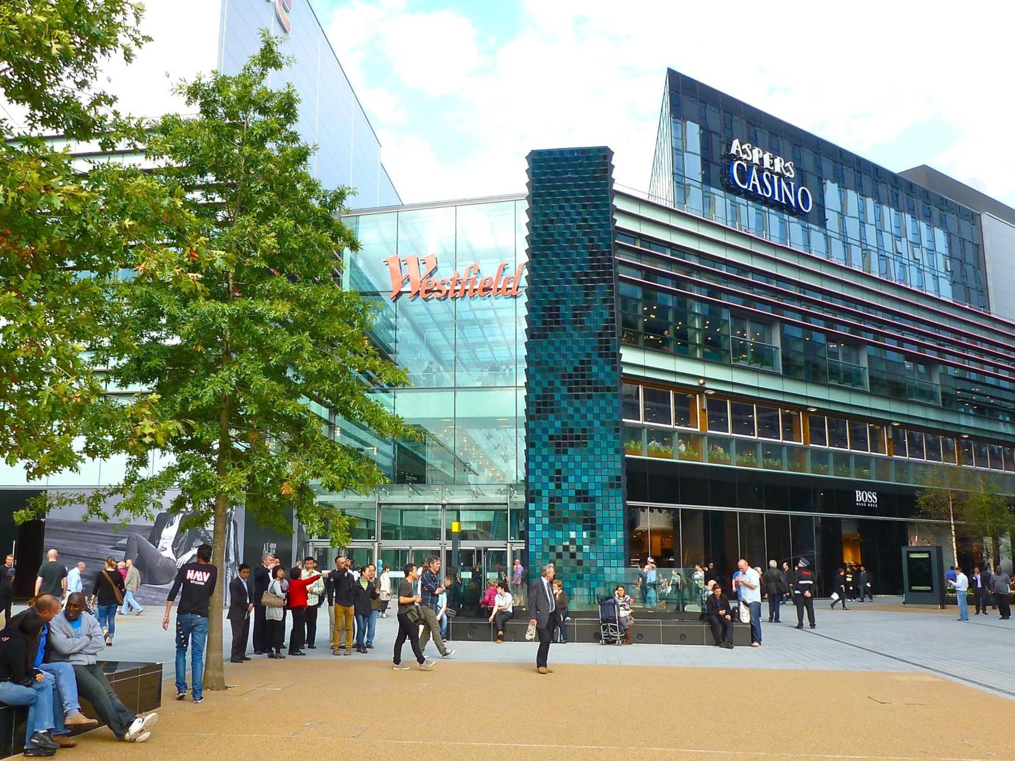 Willa Barking London House Sleeps 12 - Parking - Train Tube - Airport Zewnętrze zdjęcie
