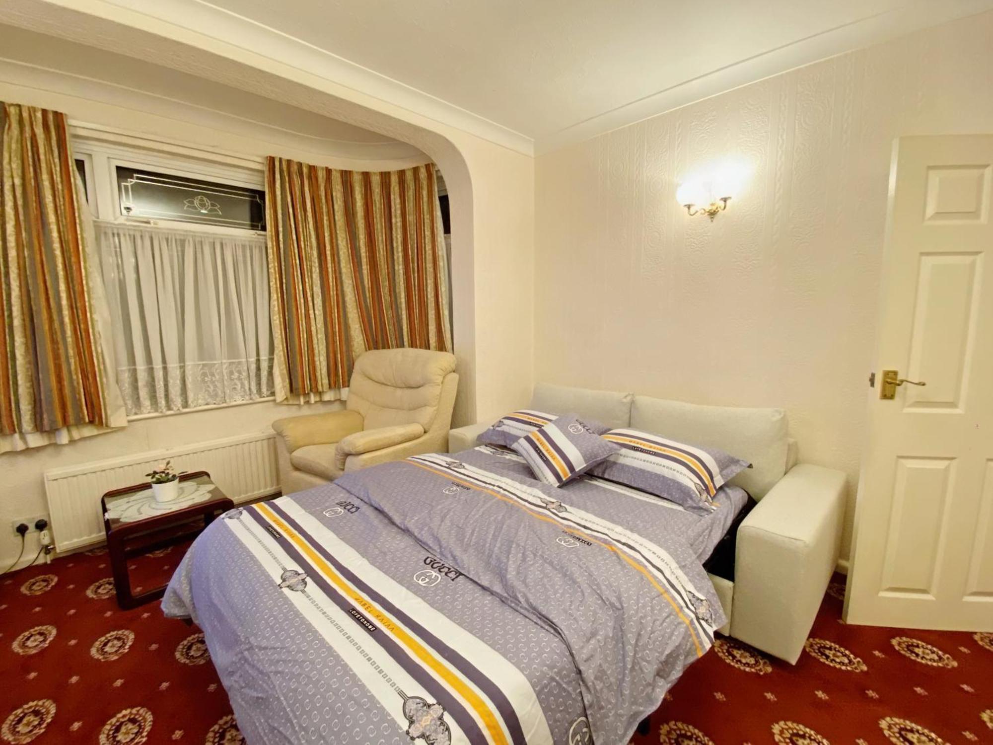 Willa Barking London House Sleeps 12 - Parking - Train Tube - Airport Zewnętrze zdjęcie